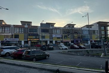 Bandar Tun Hussein Onn