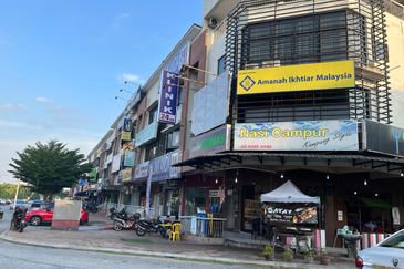 Bandar Tun Hussein Onn