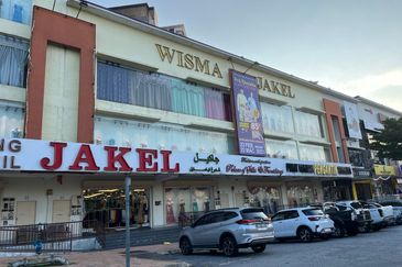 Bandar Tun Hussein Onn