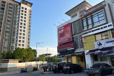 Bandar Tun Hussein Onn