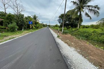 West Port, Pulau Indah