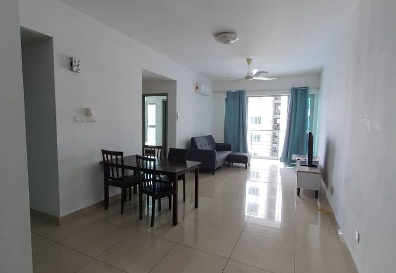 Park Apartment @ One South