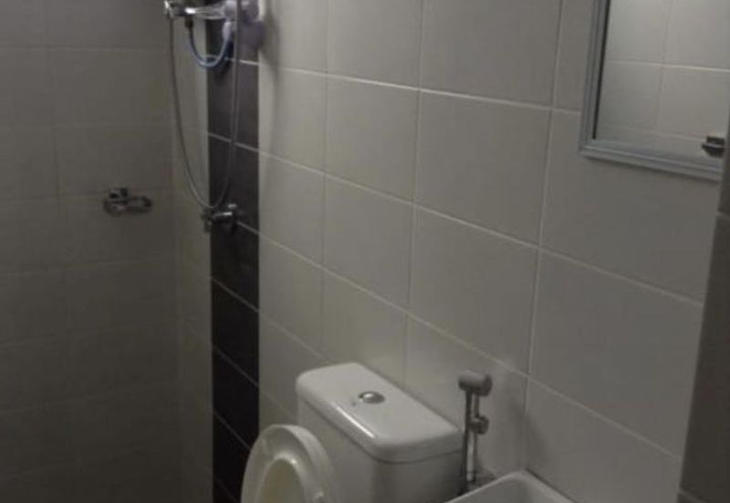 Park Apartment @ One South