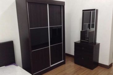 Park Apartment @ One South