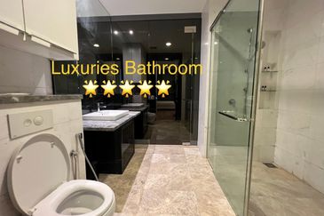 Face Platinum Suites