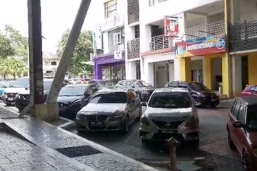 Pusat Perdagangan Seri Kembangan