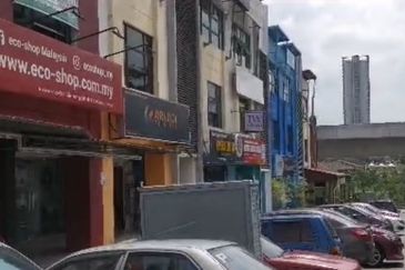 Pusat Perdagangan Seri Kembangan