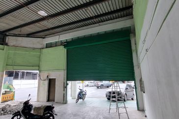 Nilai 3 Nilai Negeri Sembilan @ Wholesale Centre Shop For Sale