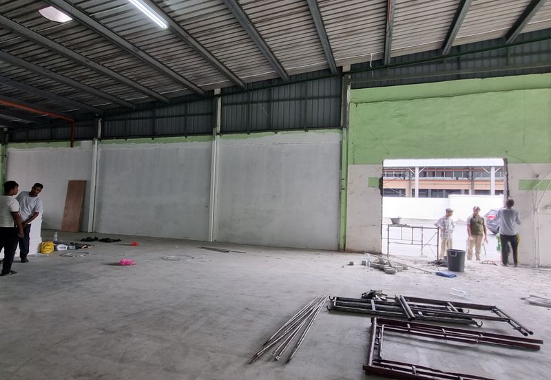 Nilai 3 Nilai Negeri Sembilan @ Wholesale Centre Shop For Sale