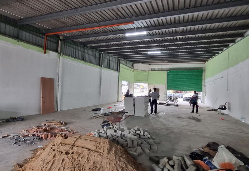 Nilai 3 Nilai Negeri Sembilan @ Wholesale Centre Shop For Sale