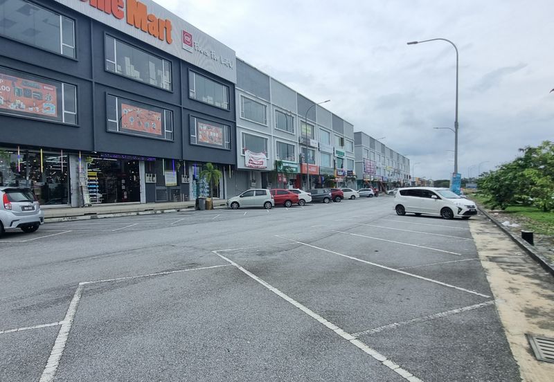 Kawasan Perniagaan Wira Nilai 3 Nilai Negeri Sembilan @ 3 Storey Shop Office For Sale