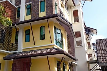 Bandar Tun Hussein Onn