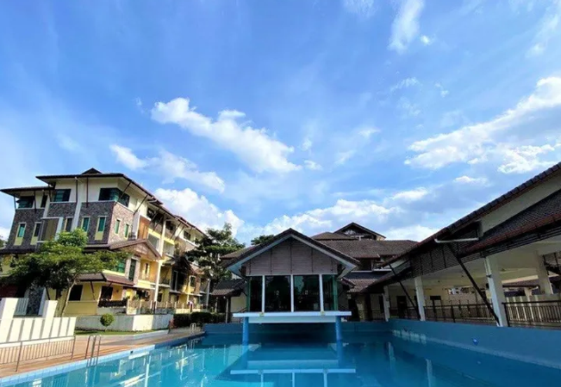 Bandar Tun Hussein Onn