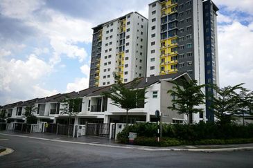 The Residence 1 @ Tiara South