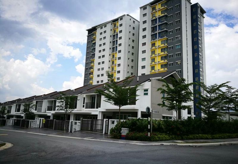 The Residence 1 @ Tiara South