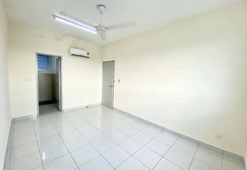 The Residence 1 @ Tiara South