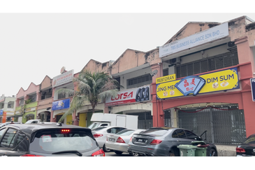 Pusat Perdagangan Seri Kembangan