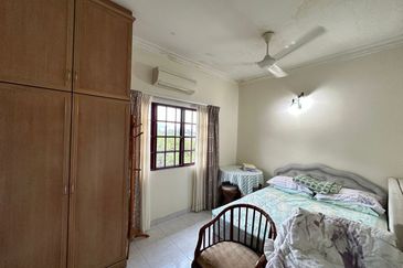 Bandar Tun Hussein Onn