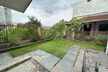 Bandar Tun Hussein Onn