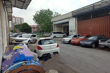 Perindustrian Serdang Raya