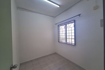 Desa Perangsang Apartments (Block D & E)