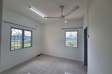 Desa Perangsang Apartments (Block D & E)