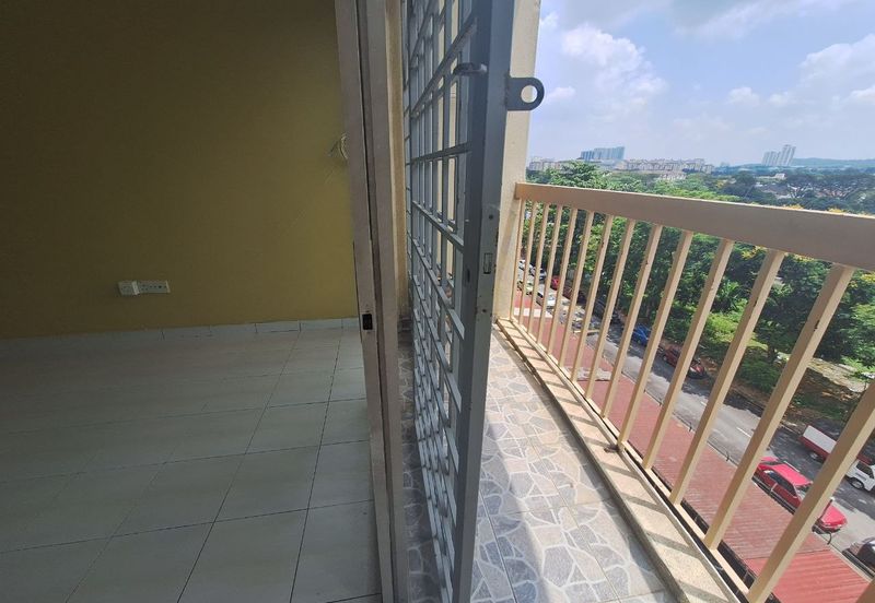 Desa Perangsang Apartments (Block D & E)