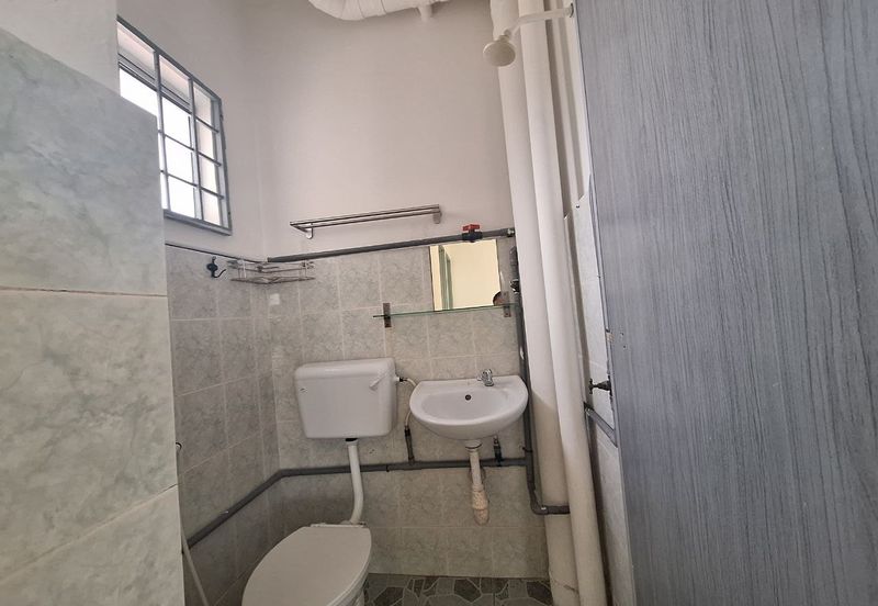 Desa Perangsang Apartments (Block D & E)