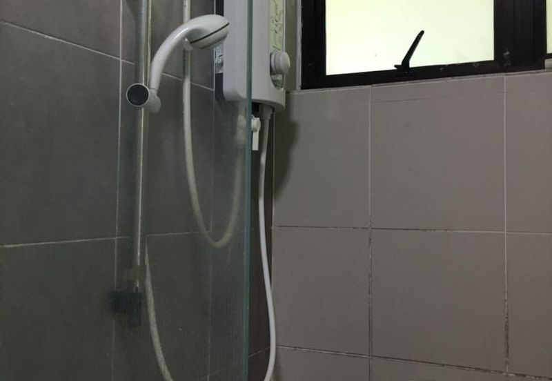 Avenue 2, Lake Valley