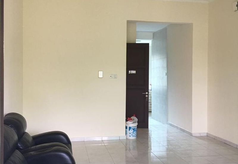 Avenue 2, Lake Valley