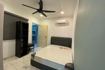 Taman Taynton (Taynton View)