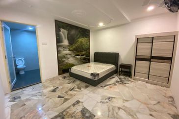 Taman Taynton (Taynton View)