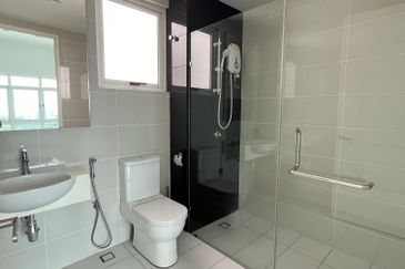 La Thea Residences @ 16 Sierra