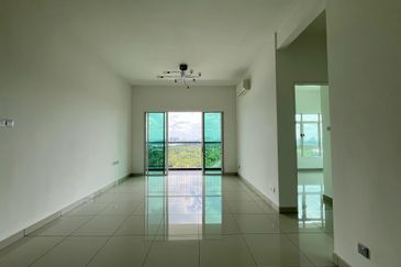 La Thea Residences @ 16 Sierra