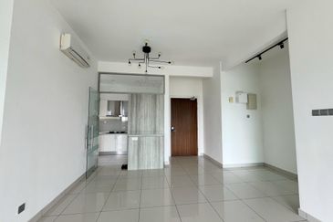 La Thea Residences @ 16 Sierra