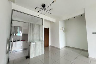 La Thea Residences @ 16 Sierra