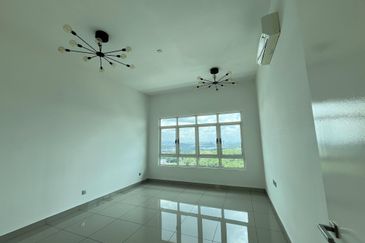 La Thea Residences @ 16 Sierra