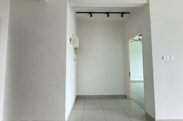 La Thea Residences @ 16 Sierra