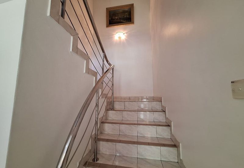 SL 8, Bandar Sungai Long