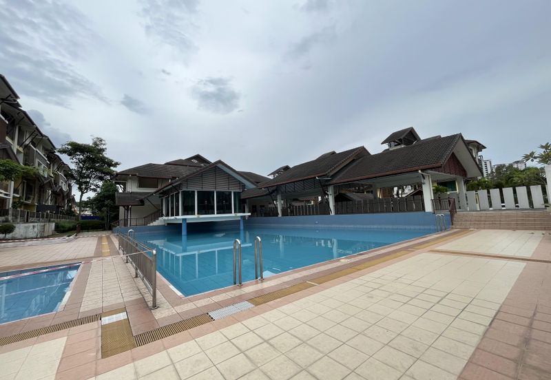 Bandar Tun Hussein Onn