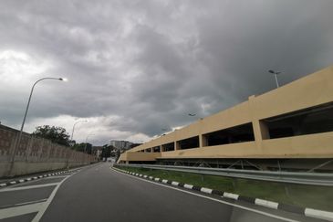 Taman Pinggiran Putra