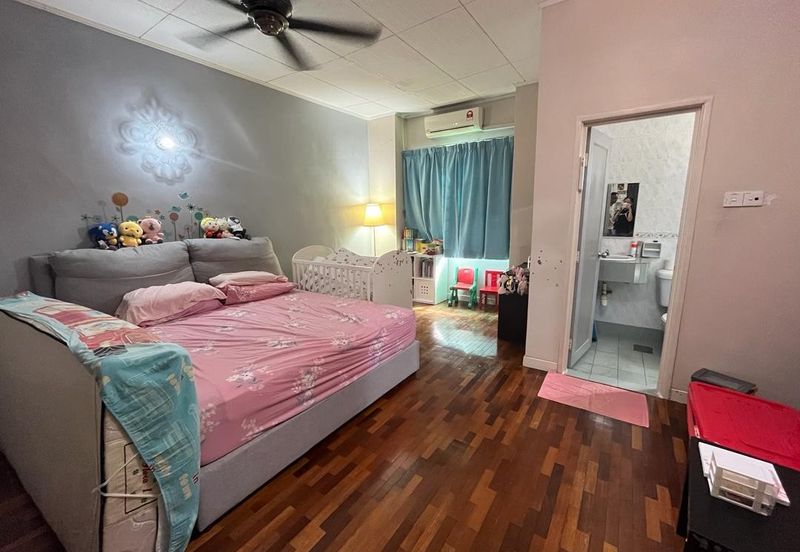 Bandar Tun Hussein Onn