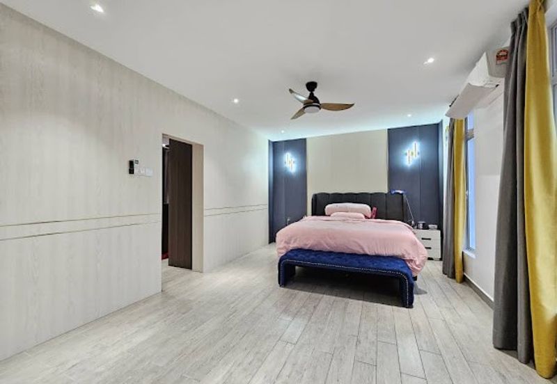 Bandar Tun Hussein Onn