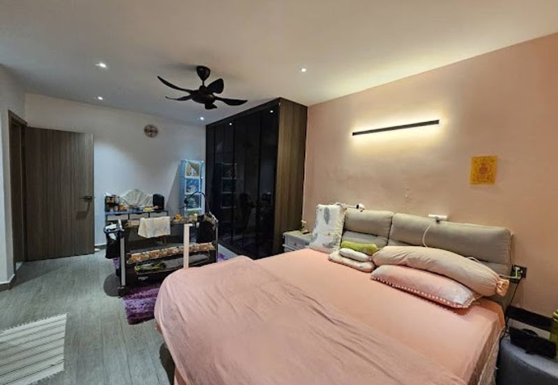 Bandar Tun Hussein Onn