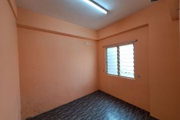 Ketitir Apartment, Taman Sungai Besi Indah