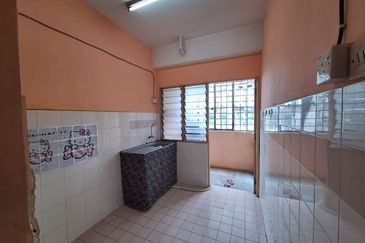 Ketitir Apartment, Taman Sungai Besi Indah