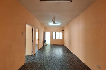 Ketitir Apartment, Taman Sungai Besi Indah