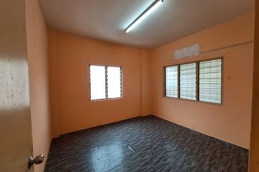 Ketitir Apartment, Taman Sungai Besi Indah