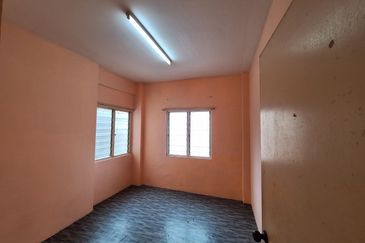 Ketitir Apartment, Taman Sungai Besi Indah