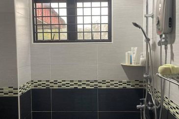 SL 3, Bandar Sungai Long